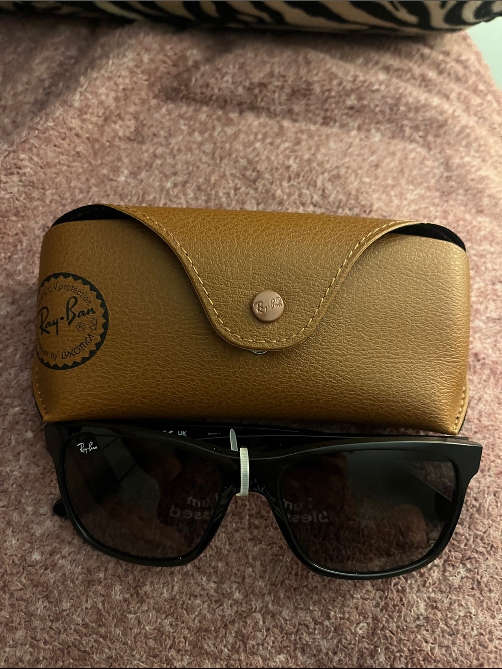 Ray Ban Black Sunglasses with case-NEW